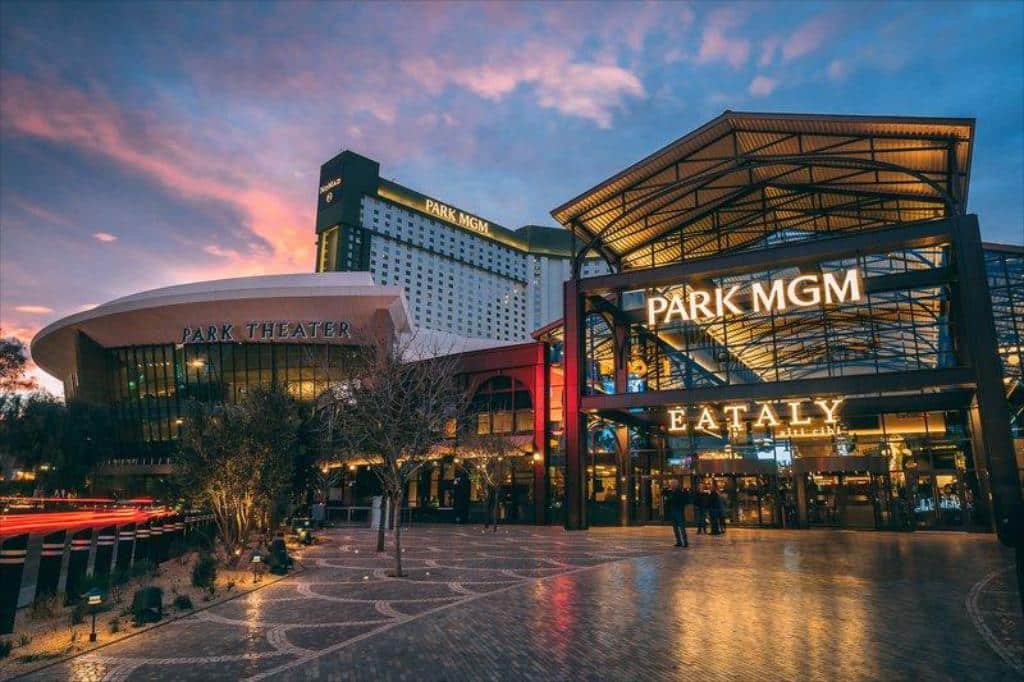 Park MGM Restaurants: A Foodies Guide to Dining in Vegas